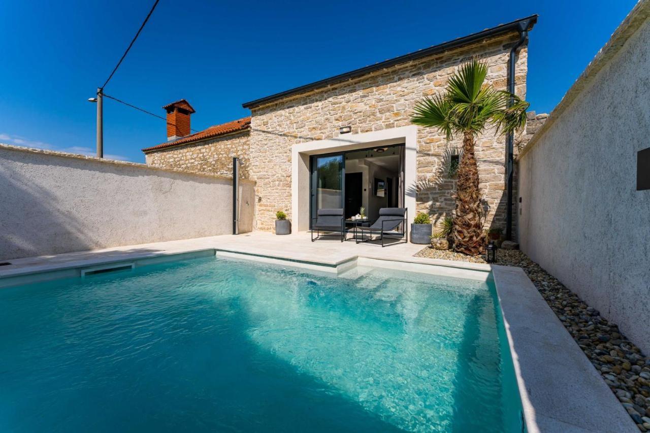 Stone House With Pool Poeta Villa Pridraga Exterior photo