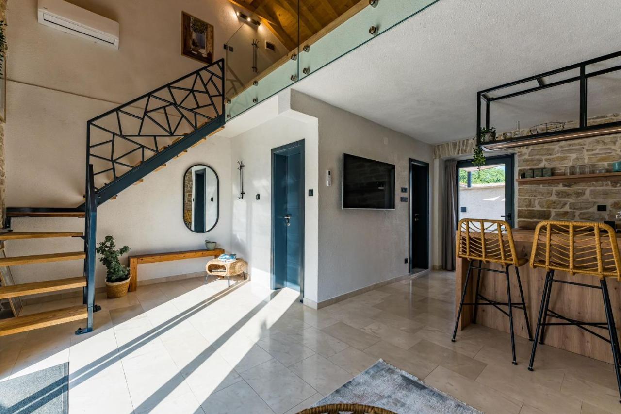 Stone House With Pool Poeta Villa Pridraga Exterior photo